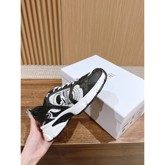 Dior Sneakers