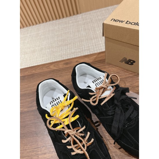 MiuMiu Sneakers