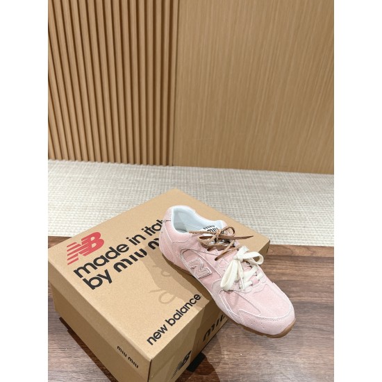 MiuMiu Sneakers