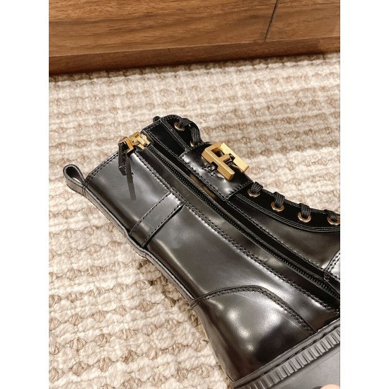 Fendi boots