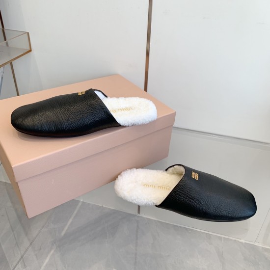 MiuMiu slippers