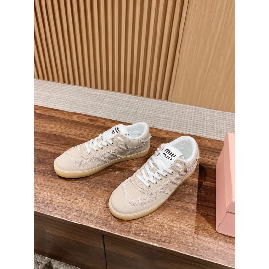 MiuMiu Sneakers