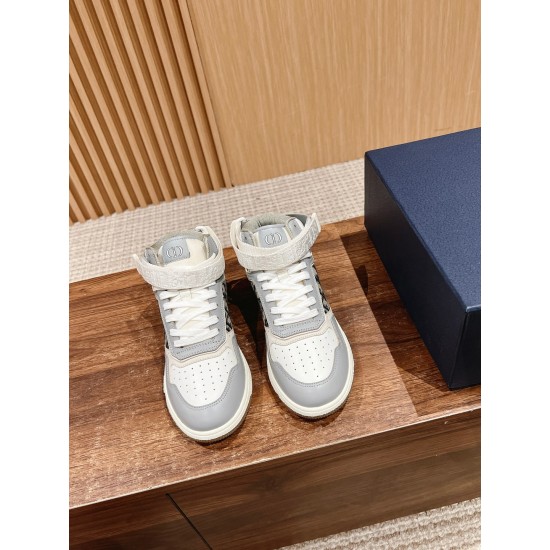 Dior Sneakers