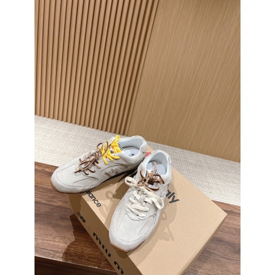 MiuMiu Sneakers