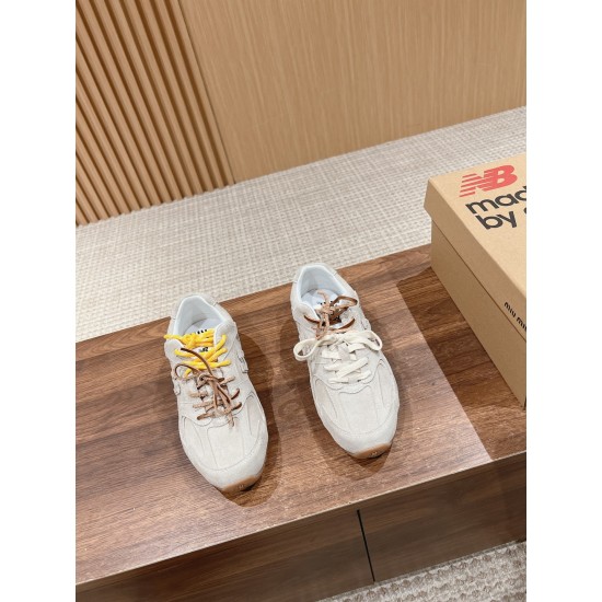 MiuMiu Sneakers