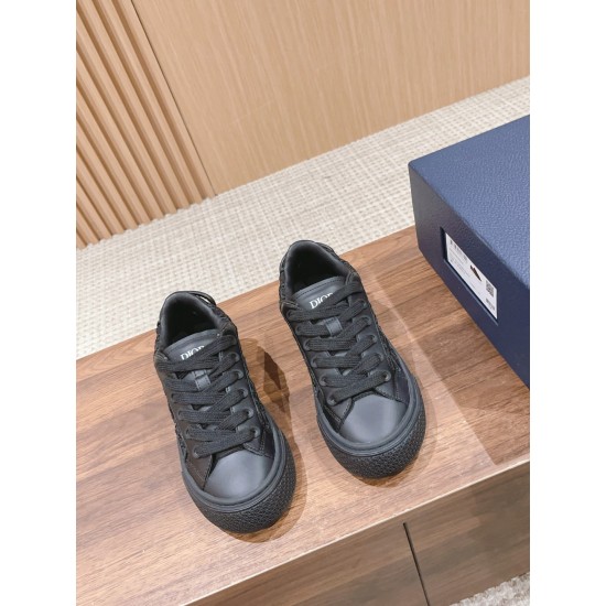 Dior Sneakers