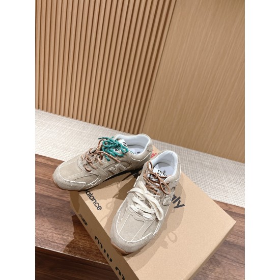 MiuMiu Sneakers