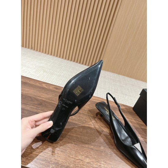 YSL PUMPS