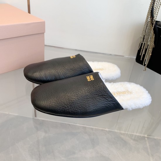 MiuMiu slippers