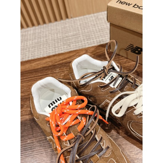 MiuMiu Sneakers