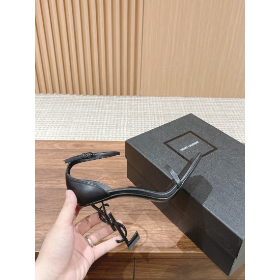 YSL PUMPS
