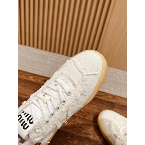 MiuMiu Sneakers