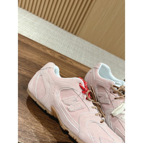 MiuMiu Sneakers