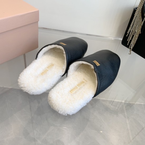 MiuMiu slippers