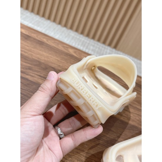 Burberry Burberry