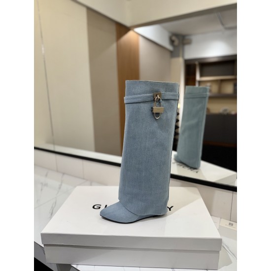 Givenchy Shark Lock ankle boots in leather