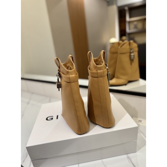 Givenchy Shark Lock ankle boots in leather