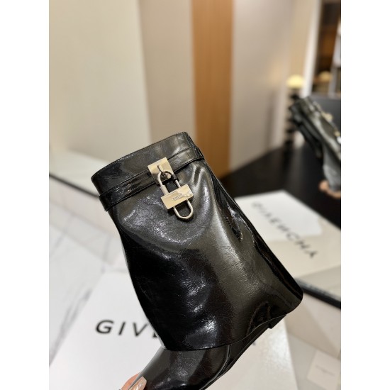 Givenchy Shark Lock ankle boots in leather