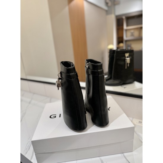 Givenchy Shark Lock ankle boots in leather