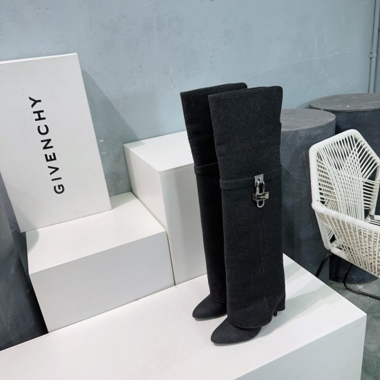 Givenchy Shark Lock ankle boots in leather