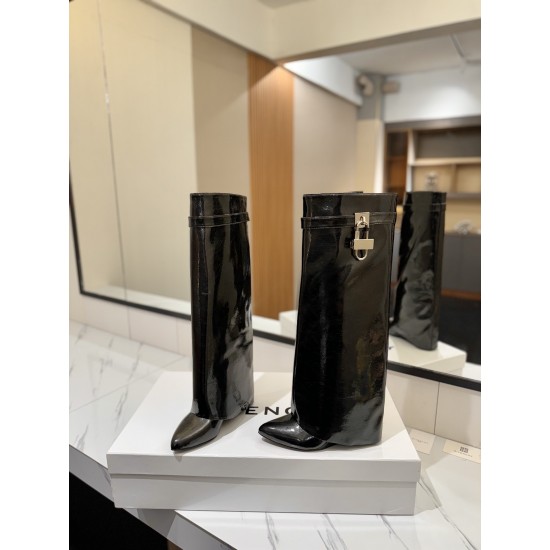Givenchy Shark Lock ankle boots in leather