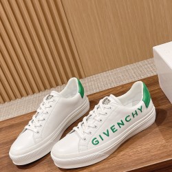 GIVENCHY Sneakers