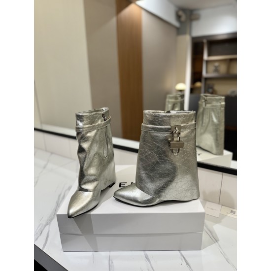 Givenchy Shark Lock ankle boots in leather