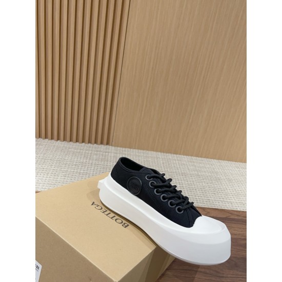 Bottega Veneta BV Sneakers