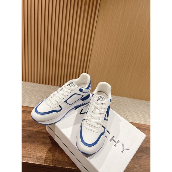 GIVENCHY Sneakers