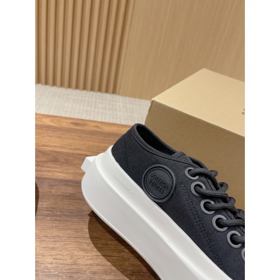 Bottega Veneta BV Sneakers