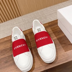 GIVENCHY Sneakers