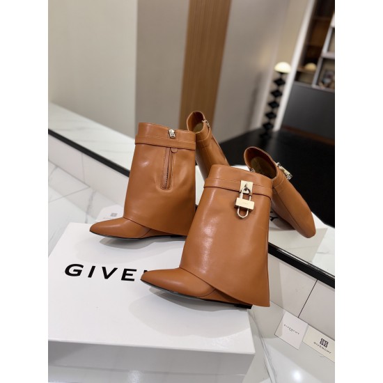 Givenchy Shark Lock ankle boots in leather