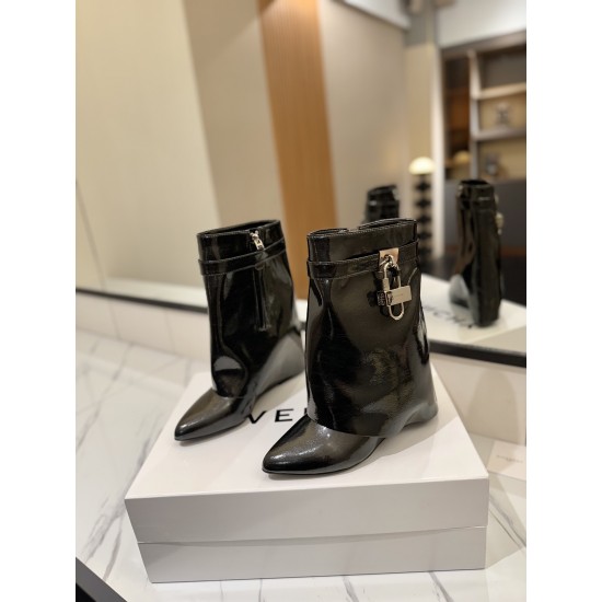 Givenchy Shark Lock ankle boots in leather