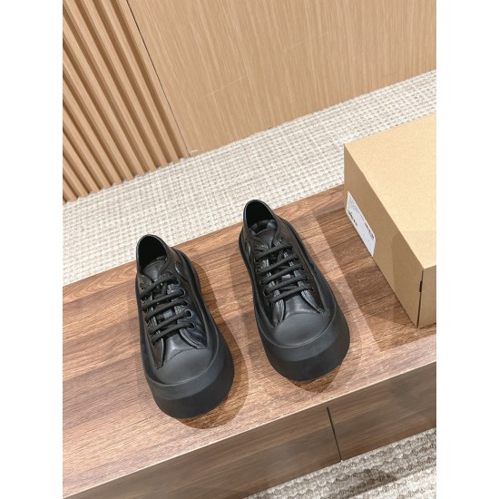 Bottega Veneta BV Sneakers