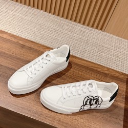 GIVENCHY Sneakers
