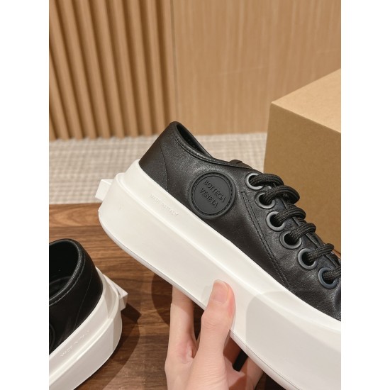 Bottega Veneta BV Sneakers