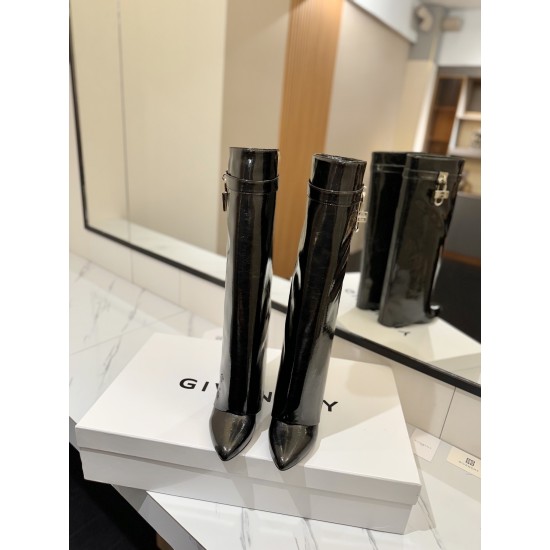 Givenchy Shark Lock ankle boots in leather