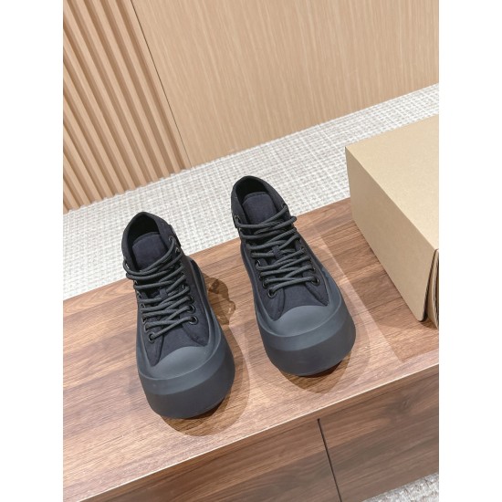 Bottega Veneta BV Sneakers