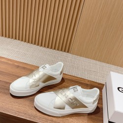 GIVENCHY Sneakers