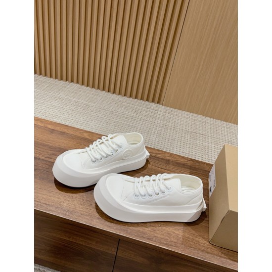 Bottega Veneta BV Sneakers