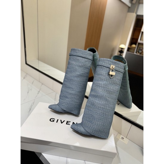 Givenchy Shark Lock ankle boots in leather