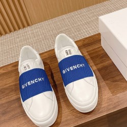 GIVENCHY Sneakers