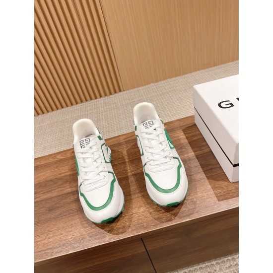 GIVENCHY Sneakers