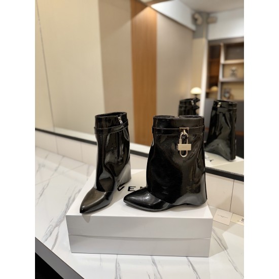 Givenchy Shark Lock ankle boots in leather