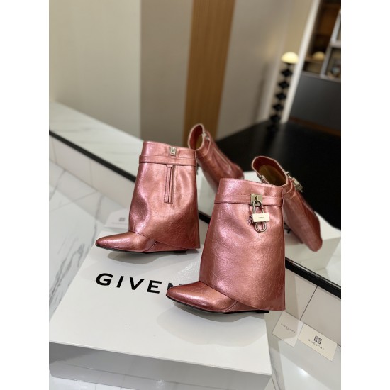 Givenchy Shark Lock ankle boots in leather
