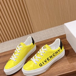 GIVENCHY Sneakers