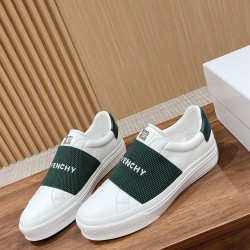 GIVENCHY Sneakers