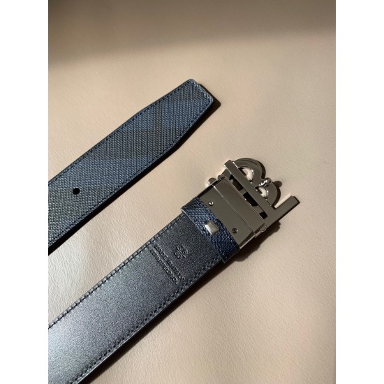 BURBERRY Belts