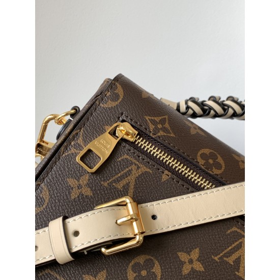 LV Pochette