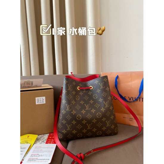 LV Cannes & Boite